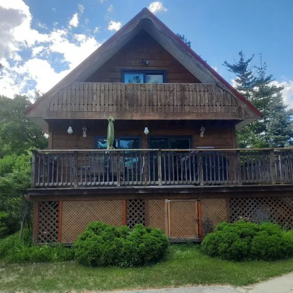Cottage by the beach，位于沃萨加比奇海滩的酒店