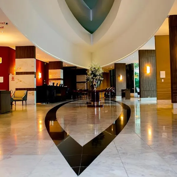 Hotel Dunamys Curitiba，位于夸特鲁巴拉斯的酒店