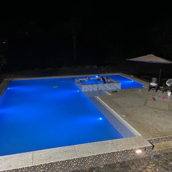 Hostería CASA SAN LUIS，位于明多的酒店