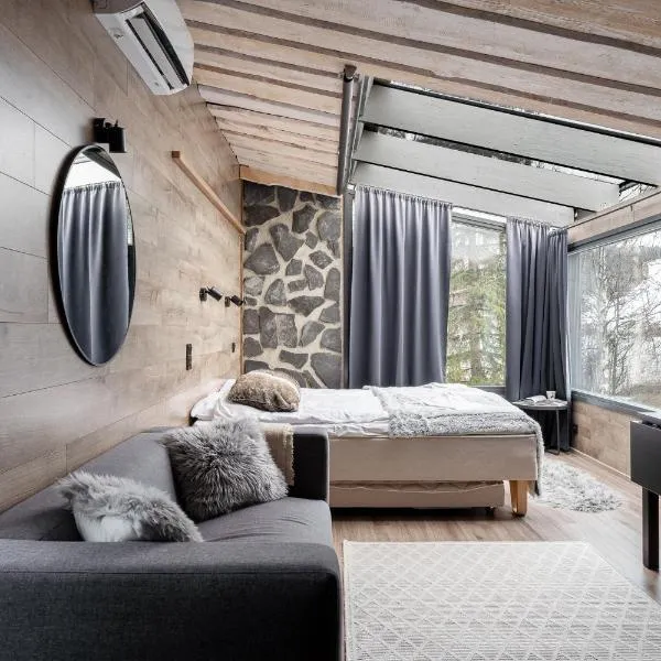 Private High Quality Lake View Suite at Himosranta，位于耶姆赛的酒店