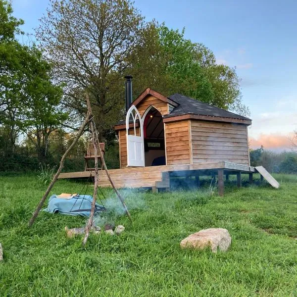Lower Marsh Farm Glamping，位于索尔塔什的酒店