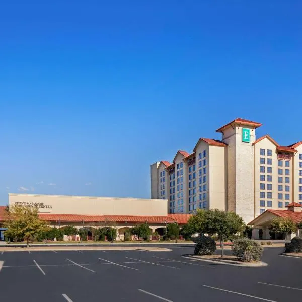 Embassy Suites San Marcos Hotel Conference Center，位于圣马科斯的酒店