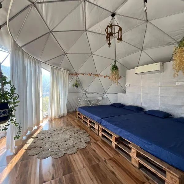 JSOT Lake-View Glamping Domes, Mulshi-Pune，位于Kolvan的酒店