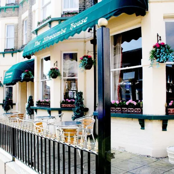 Ilfracombe House Hotel - near Cliffs Pavilion，位于Battlesbridge的酒店