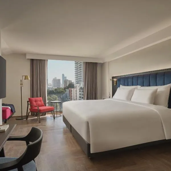 Public House Bangkok, a Member of Design Hotels，位于曼谷的酒店