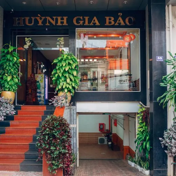 Huỳnh Gia Bảo Hotel，位于保禄的酒店