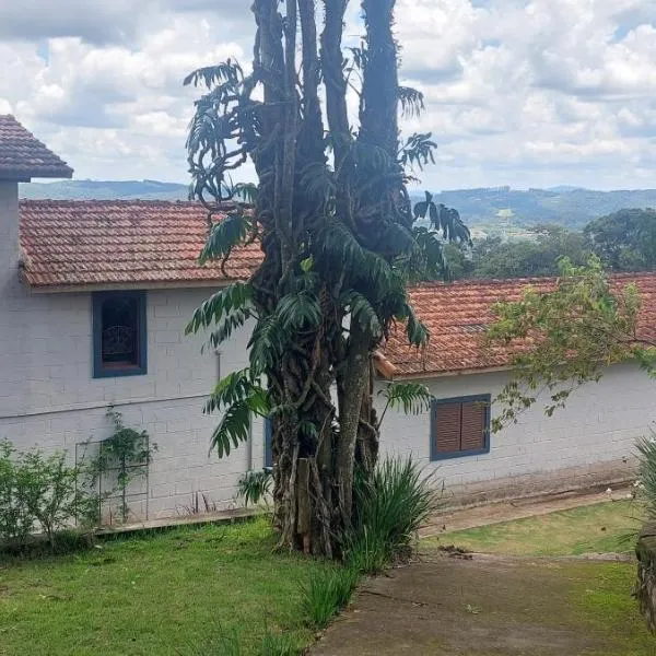 Chalé com linda vista para o vinhedo，位于圣罗克的酒店