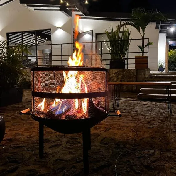 Casa en reserva natural cerca del aeropuerto Medellín Rionegro，位于里奥内格罗的酒店