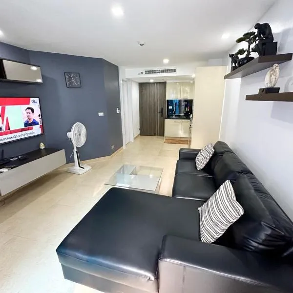 Large luxury condo - Pattaya City Centre - Centara Avenue, Pool View - 217，位于芭堤雅市中心的酒店