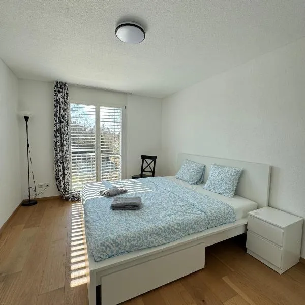 VK - HL - Zürich Airport - Luxury - Homestay - Härdlenstrasse - Kloten，位于克洛滕的酒店