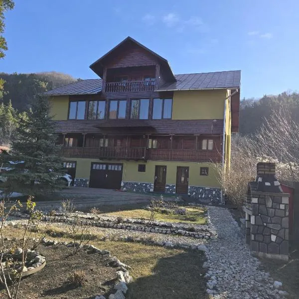 Vila Drumetului，位于科马尔尼克的酒店