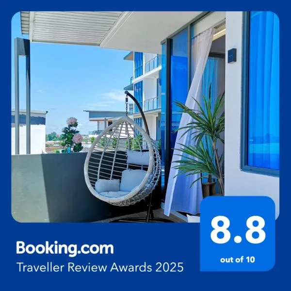 Hanns Spacious Balcony&SwimPool with FREE Netflix-6pax，位于诗巫的酒店