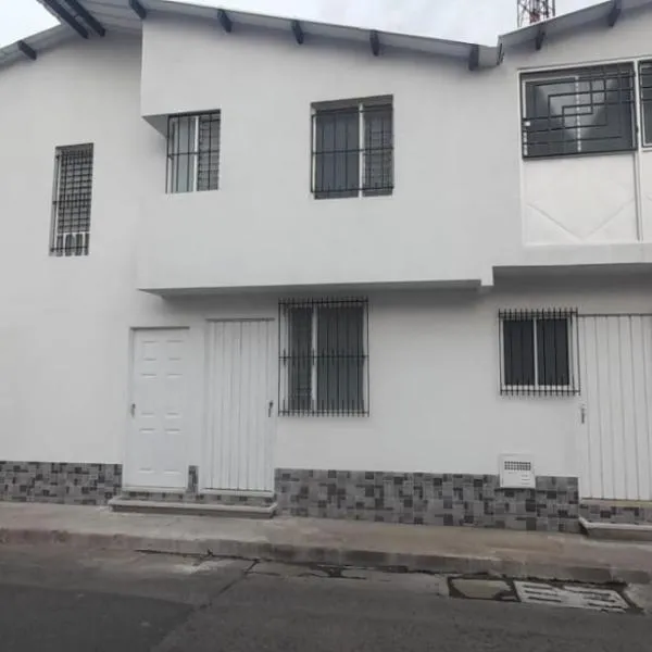 APARTAHOTEL BUSTAMANTE APTO 1 vip，位于布加的酒店