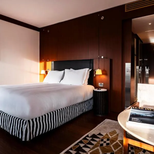 Grand Hôtel Champs-Elysées，位于巴黎的酒店