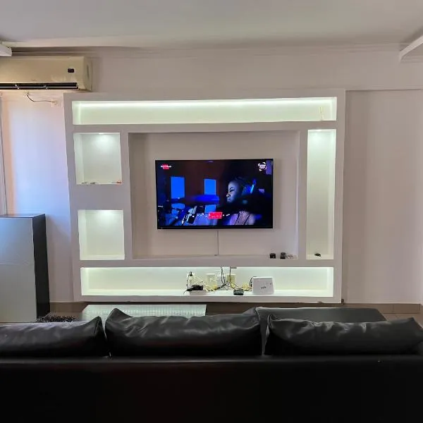 Apartamento T2 no Nova Vida,位于罗安达的酒店