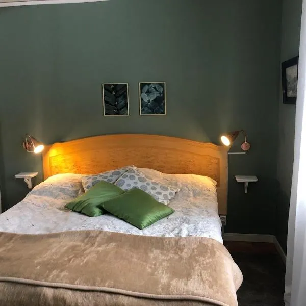 Sjönära lägenghet på landet，位于Fränsta的酒店