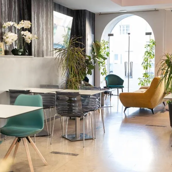 Grand Hôtel Niort Centre，位于尼奥尔的酒店
