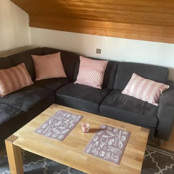 Ferienwohnung Dorfidyll，位于Jesenwang的酒店