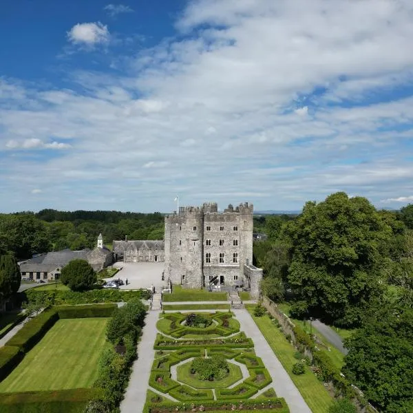 Kilkea Castle，位于Kilkea的酒店