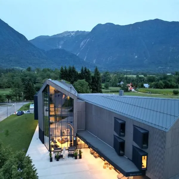 Hotel Soča，位于博维茨的酒店