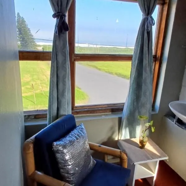 Oceanic Flashpackers accommodation，位于东伦敦的酒店