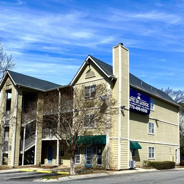 Live In Lodge Marietta，位于玛丽埃塔市的酒店