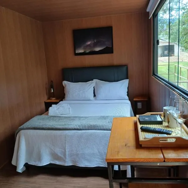 Vibe Coffee Container CATUAÍ VERMELHO，位于Pedra Menina的酒店