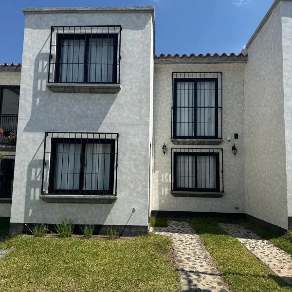 Alojamiento en Ciudad Vieja，位于Ciudad Vieja的酒店