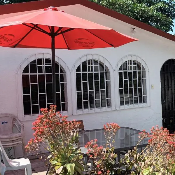 Casa 6 a 5 minutos del IRTRA，位于雷塔卢莱乌的酒店