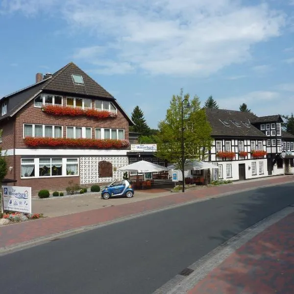 Akzent Hotel Zur Wasserburg - Hotel Garni bed & breakfast，位于Weyhe的酒店