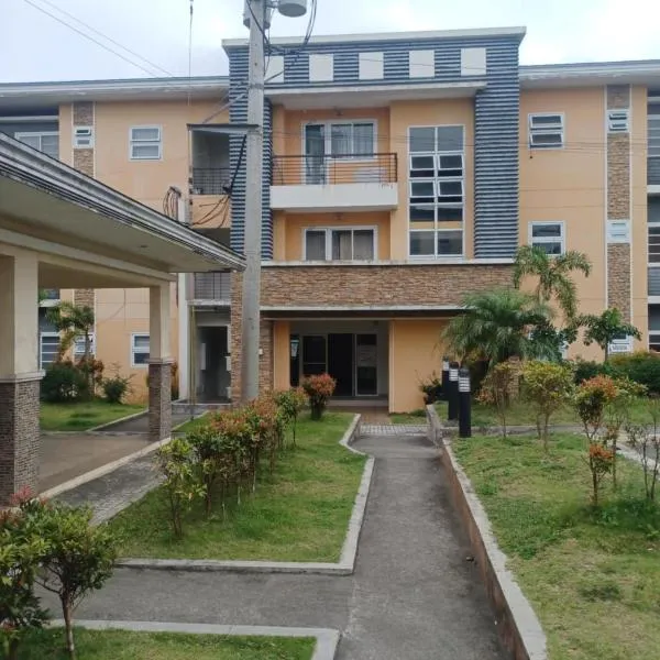 Staycation in Tagaytay Woodhills，位于大雅台的酒店