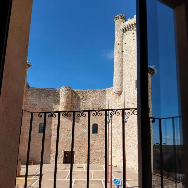 Casa Rural El Balcón del Castillo，位于Torija的酒店