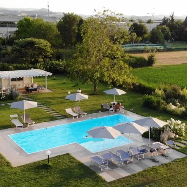 RED ONE，位于马拉内罗的酒店