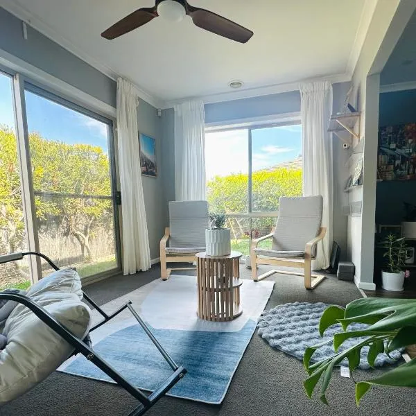 Stylish Small Ocean Homestay Near Deer Park Train Station，位于Deer Park的酒店