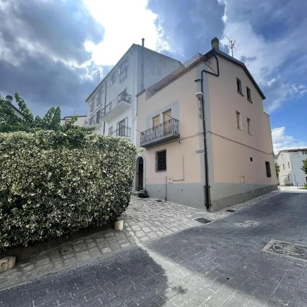 Vlas's home，位于Oppido Lucano的酒店