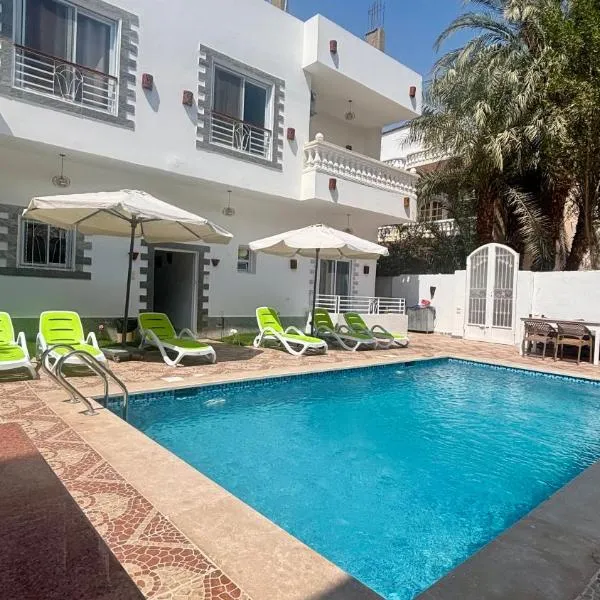 Moon House of Luxor，位于卢克索的酒店