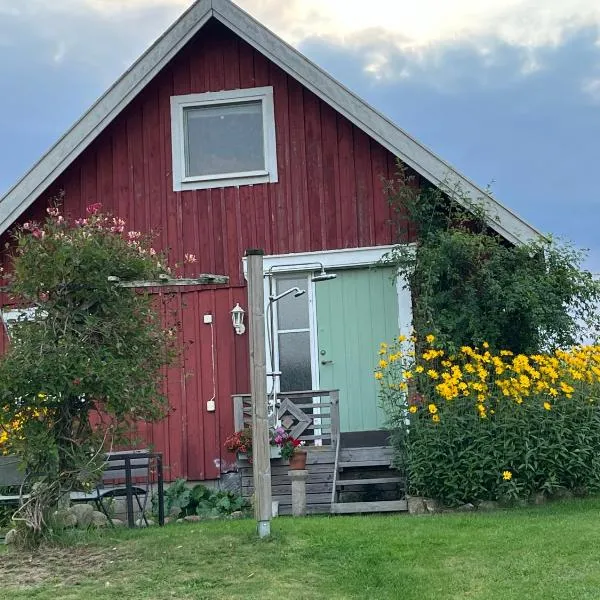 Gästhus i Slöinge nära Skrea strand，位于Slöinge的酒店