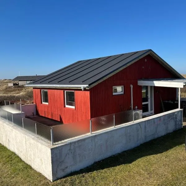 Autentisk sommerhus på Lakolk, Rømø，位于Rømø的酒店