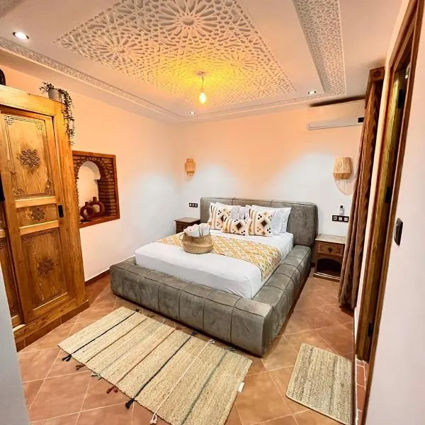 Riad abi khancha，位于舍夫沙万的酒店