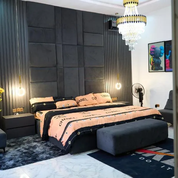 ABOT Luxury Homes，位于莱基的酒店