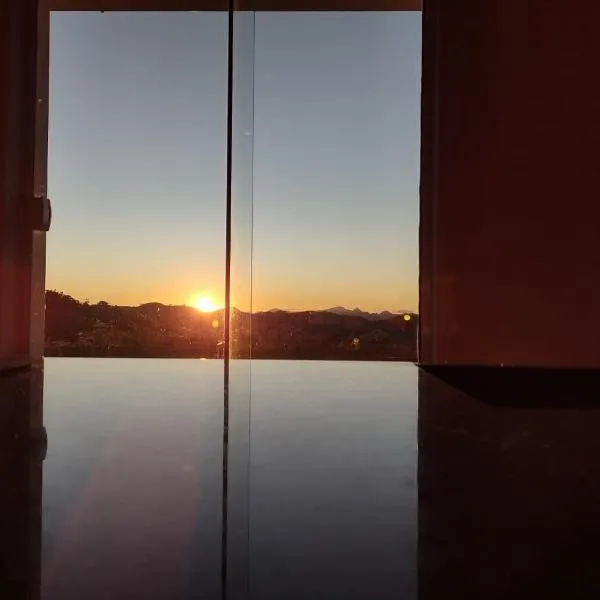 Loft 1 Sitio Cachoeiras do Caledônia，位于新弗里堡的酒店