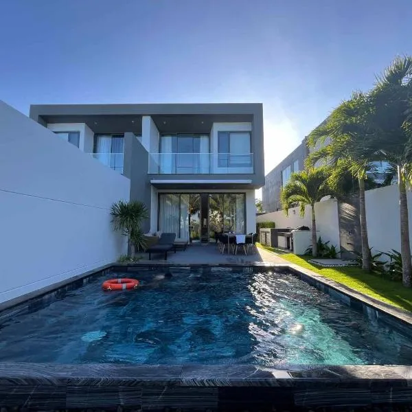 2-min to the private beach Sanctuary Villa Hotram-Melaleuca Breeze，位于后川的酒店