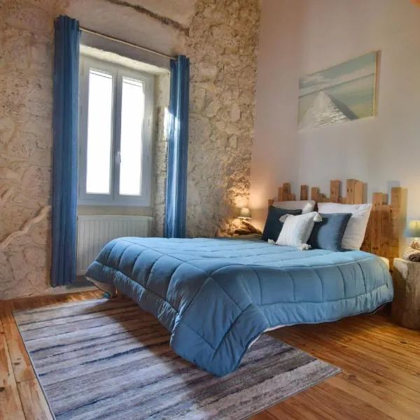 Chambre d'hôtes Le Bol d'Air avec jacuzzi，位于奥维河畔卡斯泰尔诺的酒店