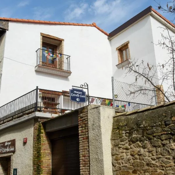 Albergue Estrella Guia，位于蓬特拉雷纳的酒店