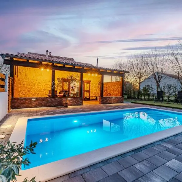 Kuća za odmor Niko，位于Škabrnje的酒店