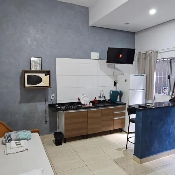 Loft 2 espaço inteiro térreo com garagem，位于萨尔托的酒店