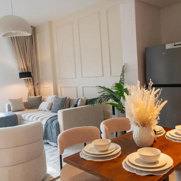 Noor Homes - Luxury Approved by the Department of Culture and Tourism, Abu Dhabi in Yas Island，位于阿布扎比的酒店
