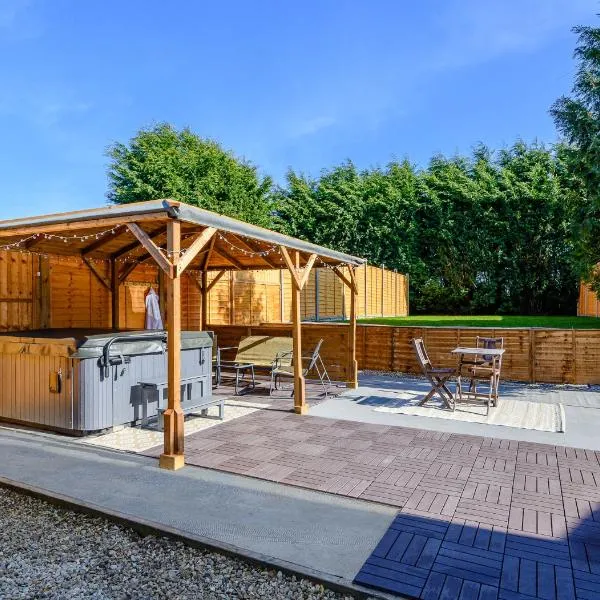 Oxendon Oasis- Luxury Hot Tub Retreat，位于哈波罗集市的酒店