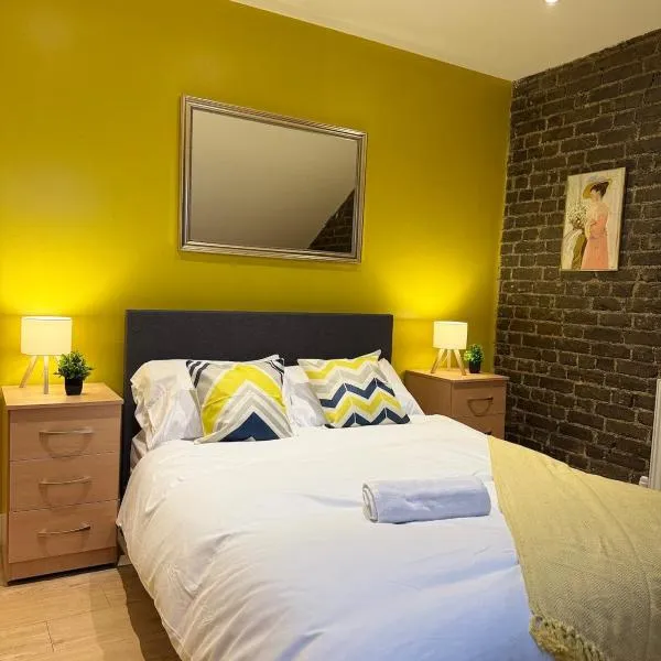 2 bedroom City stay Luxe London，位于埃德蒙顿的酒店