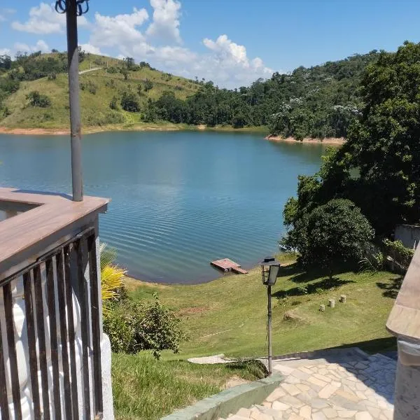 Chacara Igarata pe na Agua，位于伊加拉塔的酒店